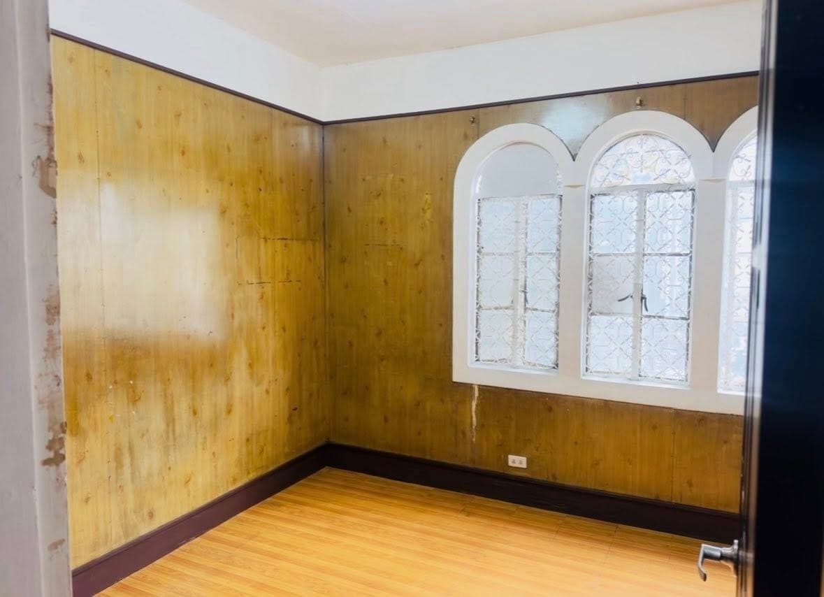 ROOM FOR RENT 6500 GOOD FOR LADIES ONLY. NEAR ANONAS LRT,WCC,TIP LOCATION #20 IPIL ST BARANGAY DUYAN... - photo 2