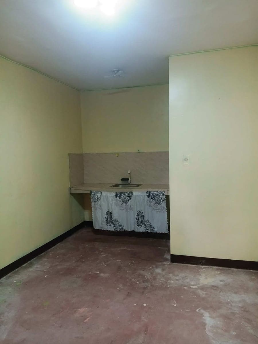 Room for rent 3500 monthly with own sink and cr.own sub mtr water and electric.p. po sa mga interested for more details - photo 3