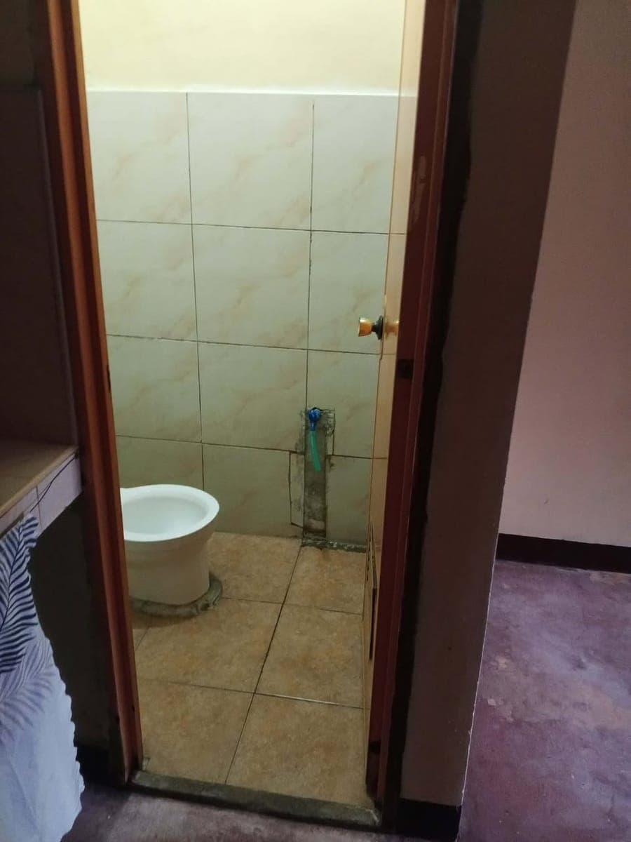 Room for rent 3500 monthly with own sink and cr.own sub mtr water and electric.p. po sa mga interested for more details - photo 4