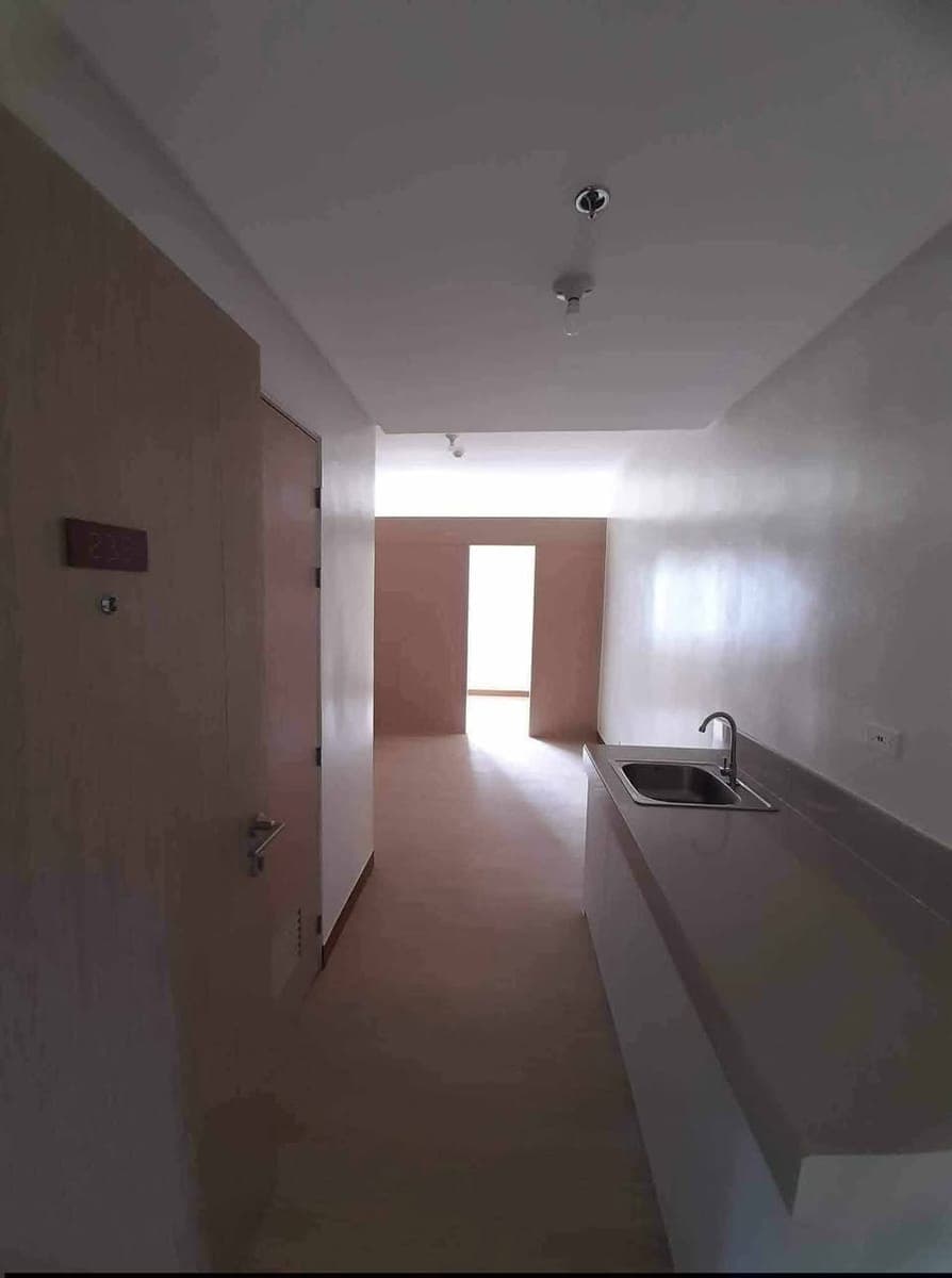 RUSH FOR RENT SMDC trees residences Quezon city - photo 2