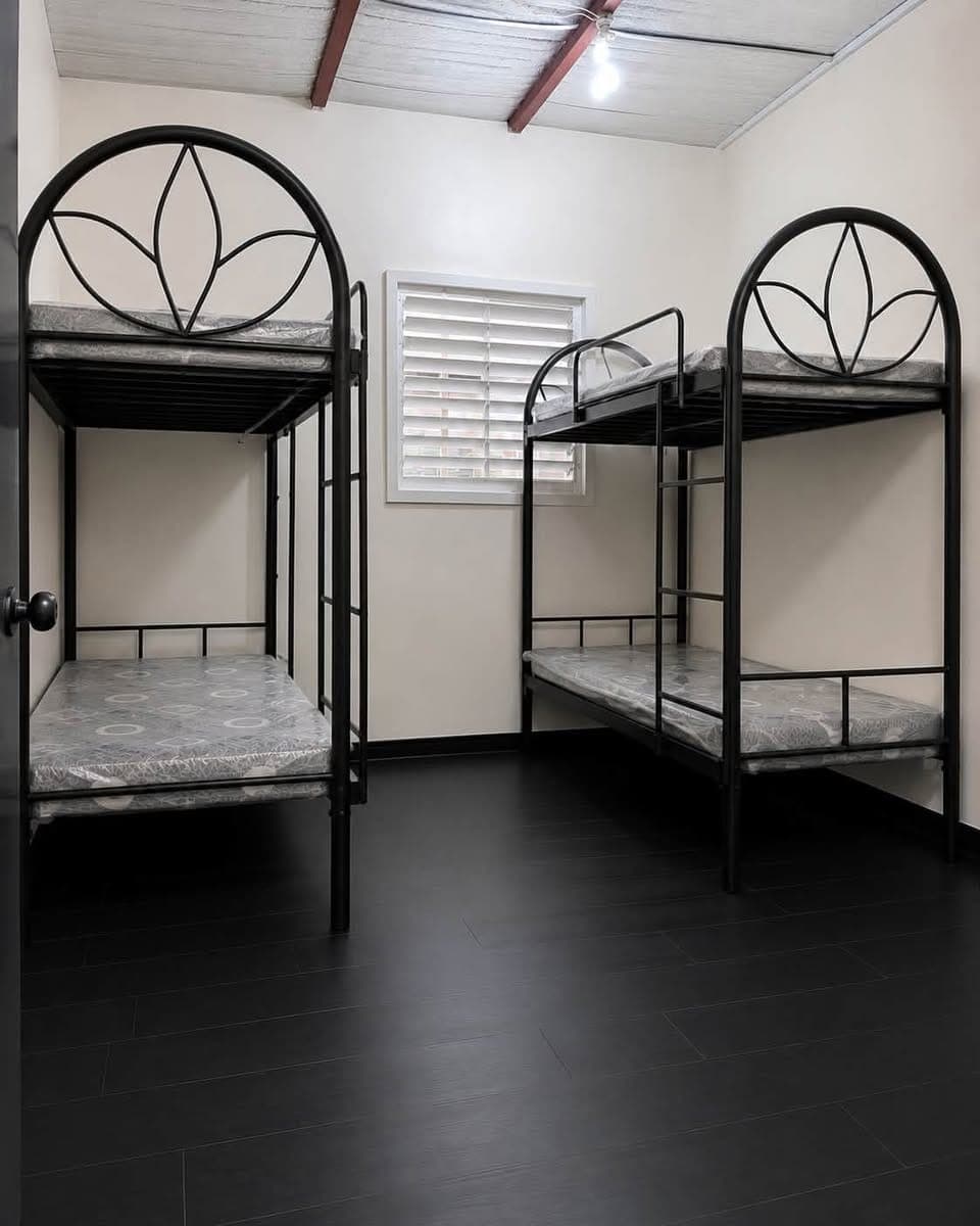 🏠 ROOM FOR RENT — LADIES ONLY 🏠 - photo 1
