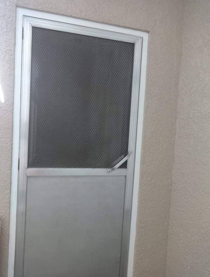 For Rent - photo 1