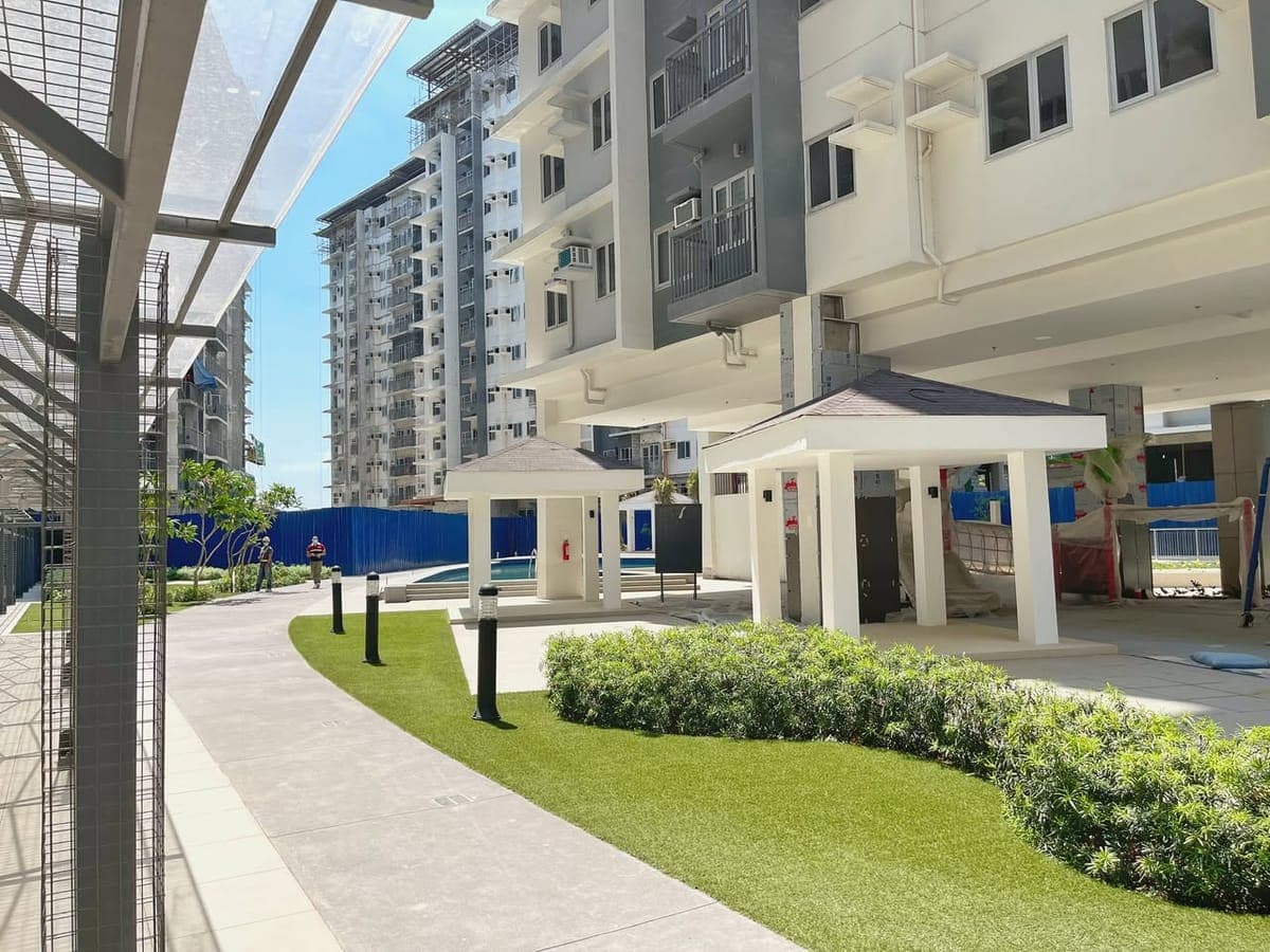 FOR RENT - 2BR 32SQM QC CONDO - photo 3