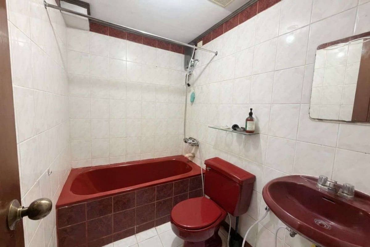 𝐅𝐎𝐑 𝐑𝐄𝐍𝐓: Big Cut 1BR Condominium with parking at Xavierville Square Condominium, Quezon City - photo 2