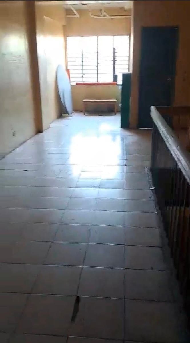 **For Rent: 3-Storey Commercial/Residential Unit – ₱30,000/month** 🌞 - photo 3