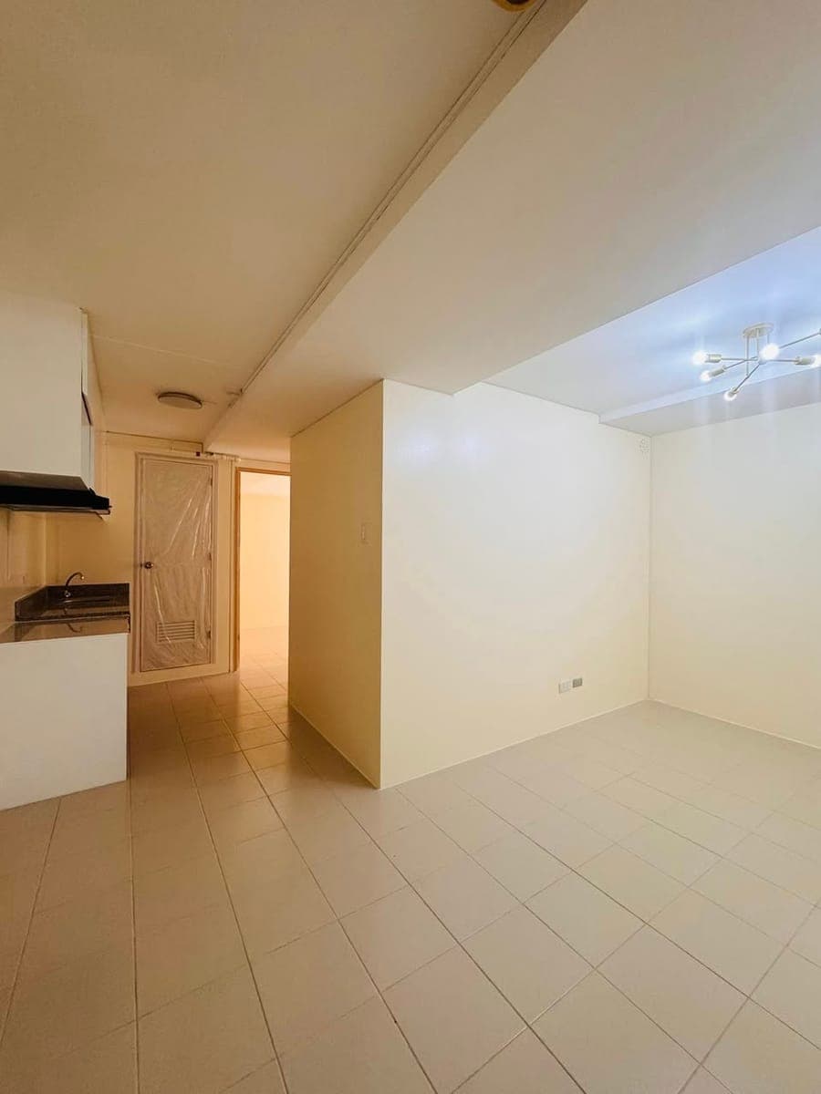 FOR RENT SEMI BARE 2bedroom (35.57sqm) - photo 1