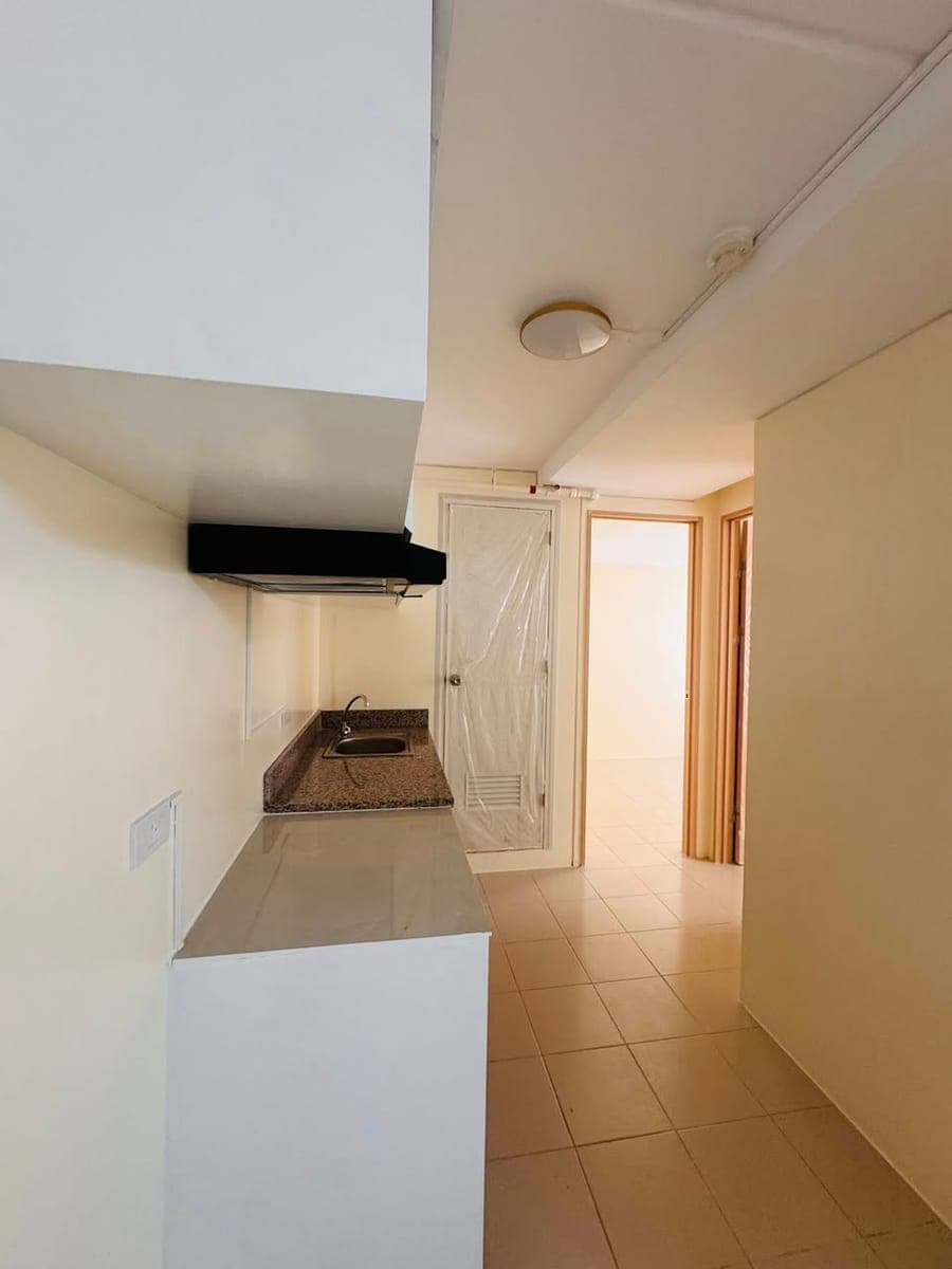 FOR RENT SEMI BARE 2bedroom (35.57sqm) - photo 2