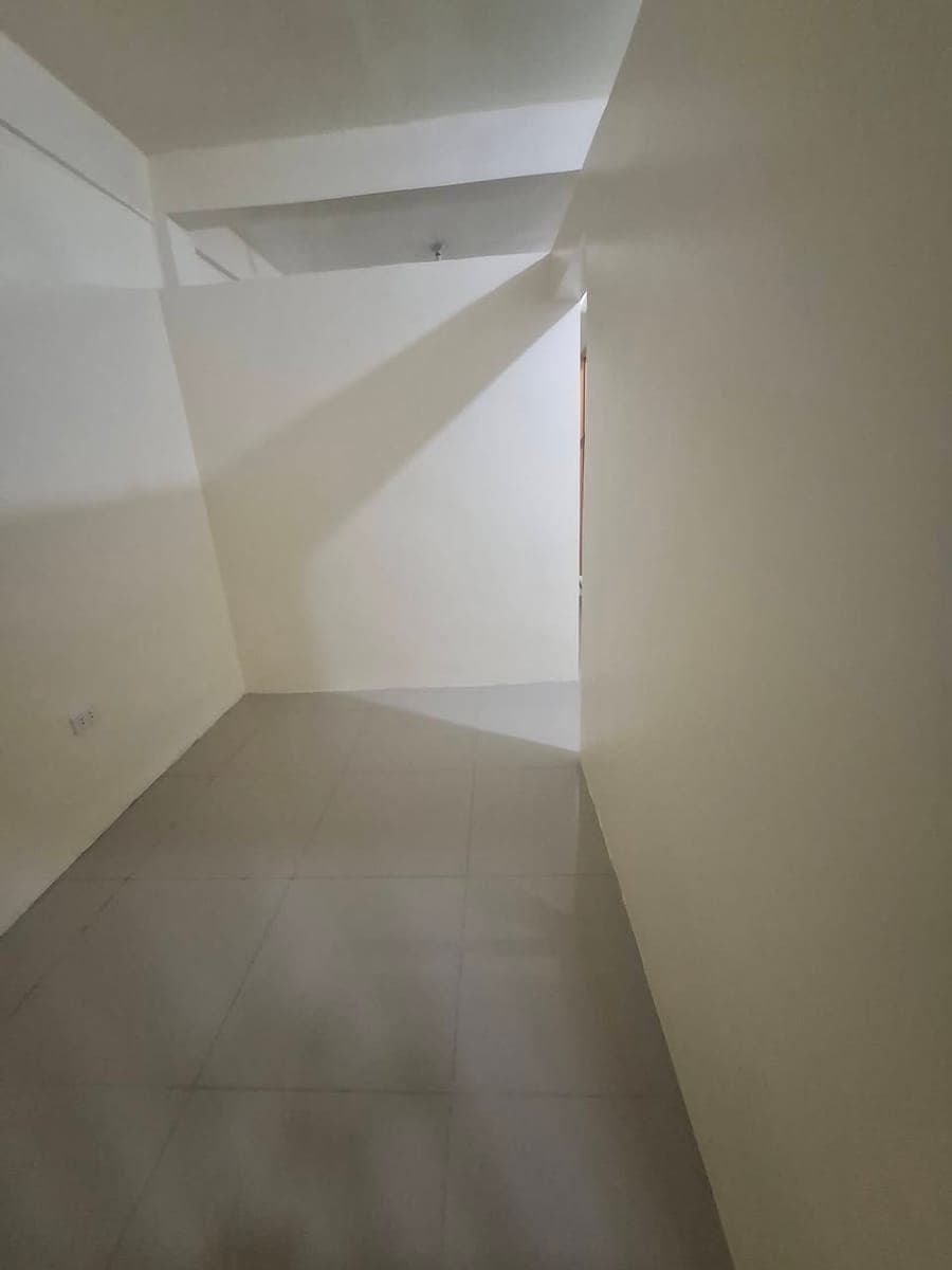 "Apartment For Rent" - photo 2