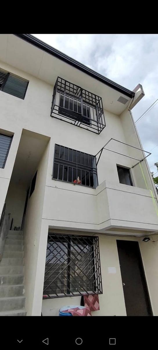 FOR RENT HOUSE WITH PARKING INSIDE SUBDIVISION - photo 3