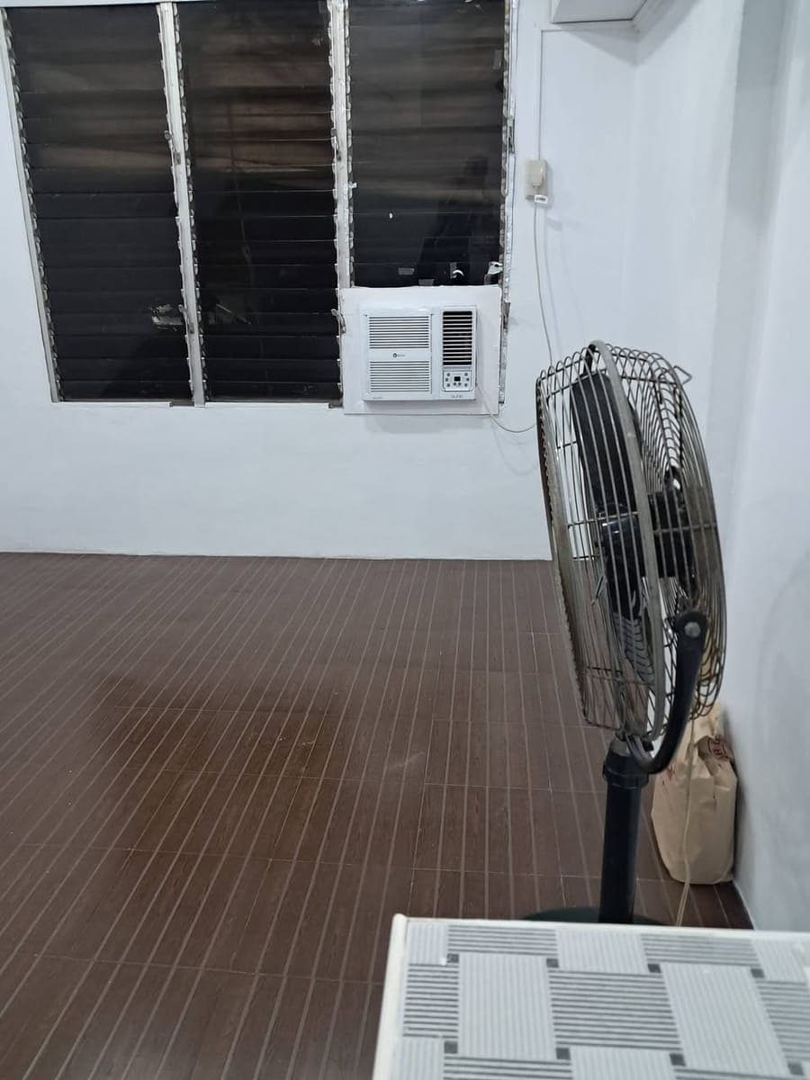 Room for rent, with inverter air con, cr, sink, motor street parking,  sub meters , water, electrici... - photo 1