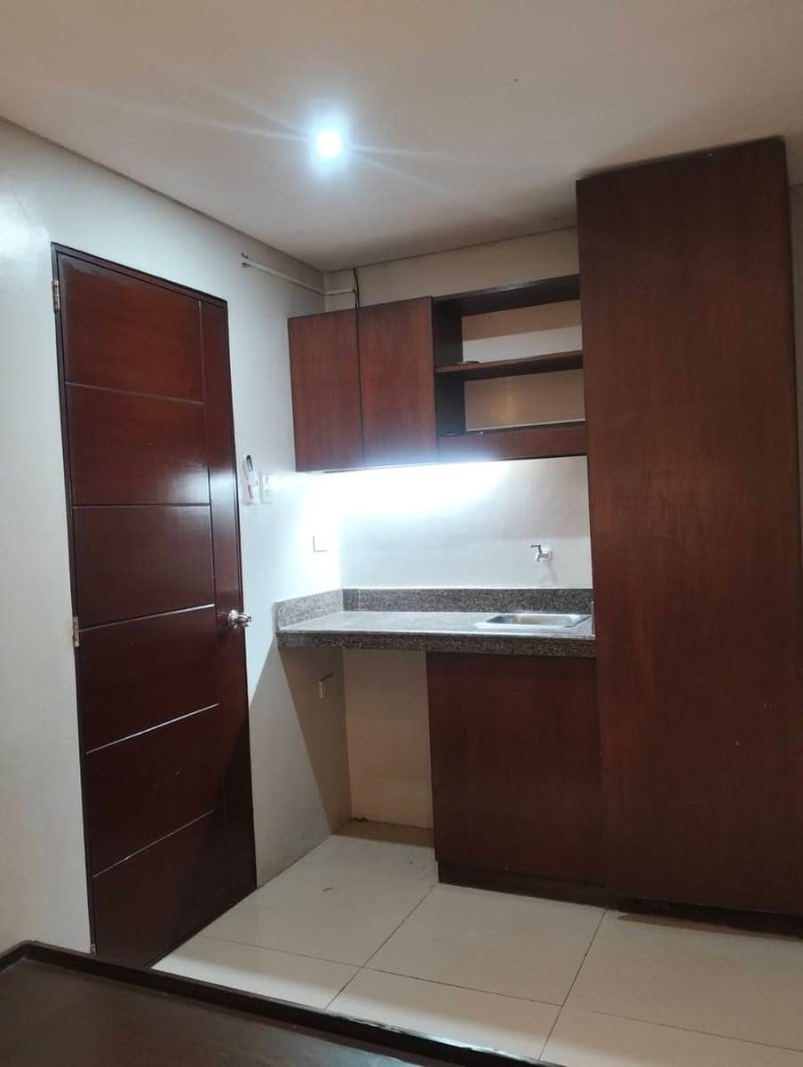 Room for Rent - photo 1