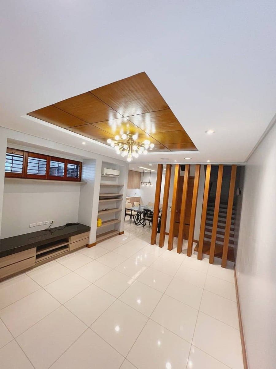 𝐅𝐎𝐑 𝐑𝐄𝐍𝐓: 3BR House and Lot with 3 parking at Glendale Heights, Quezon City - photo 1