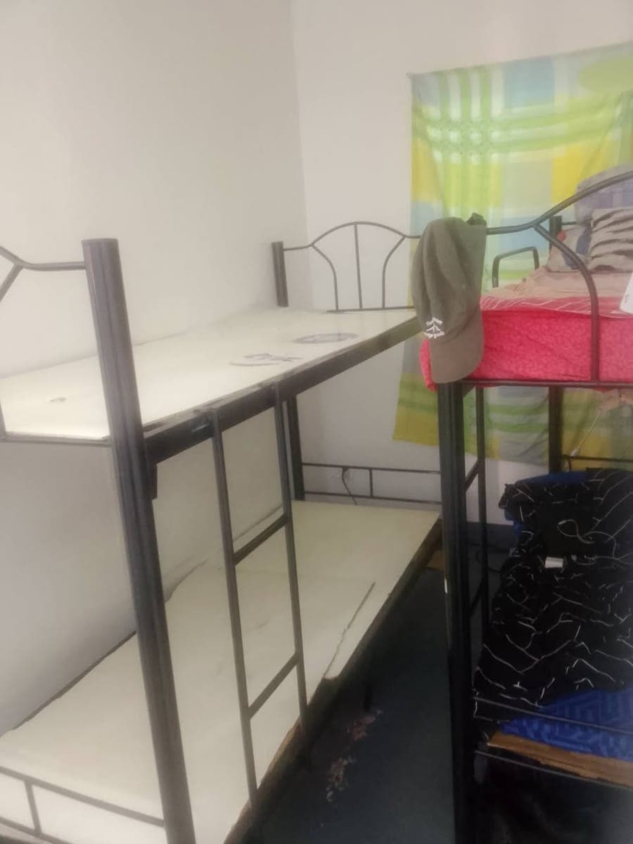 TAKE NOTE: BED SPACE PO ITO ( 4 PERSON IN 1 ROOM)TAKE NOTE: BED SPACE PO ITO ( 4 PERSON IN 1 ROOM) - photo 3