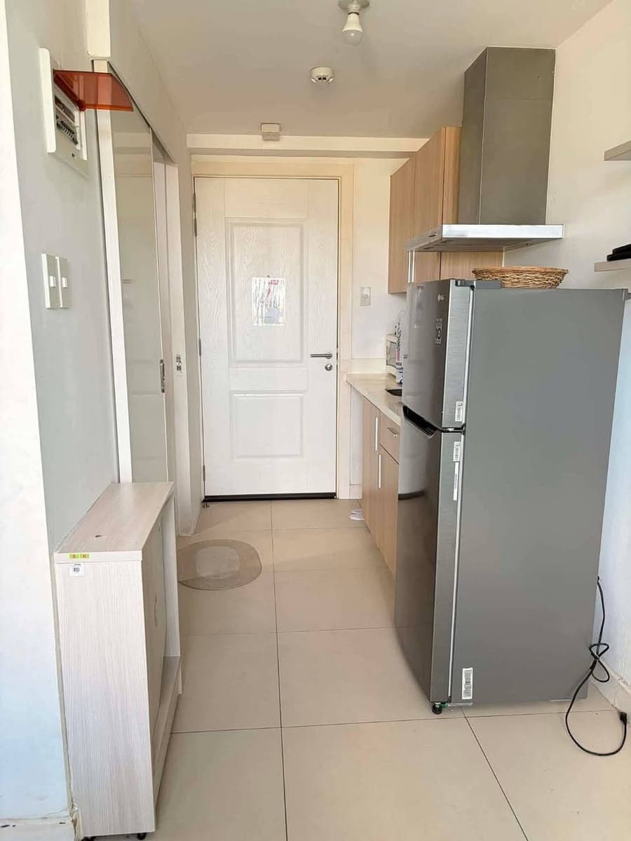 FOR RENT: ₱15,000/month. | Inclusive association dues - photo 1