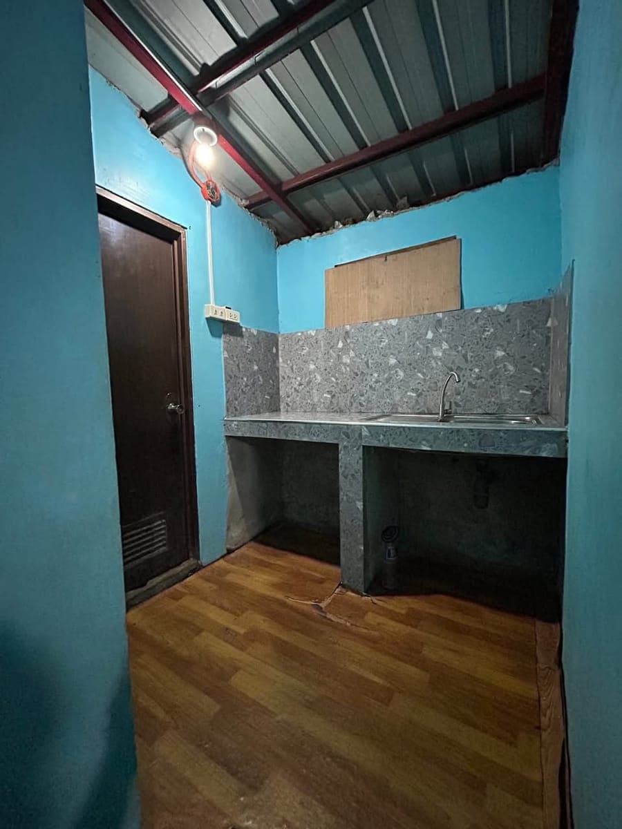 north caloocan barracks located pm - photo 4