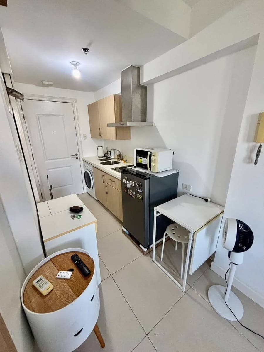 FOR RENT: ₱16,000/month. | Inclusive association dues - photo 5