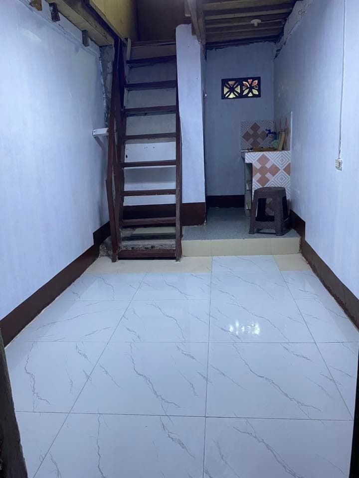 house 4rent up n down.. malapit sa lhat open for viewing anytime.farview qc ..6k - photo 1