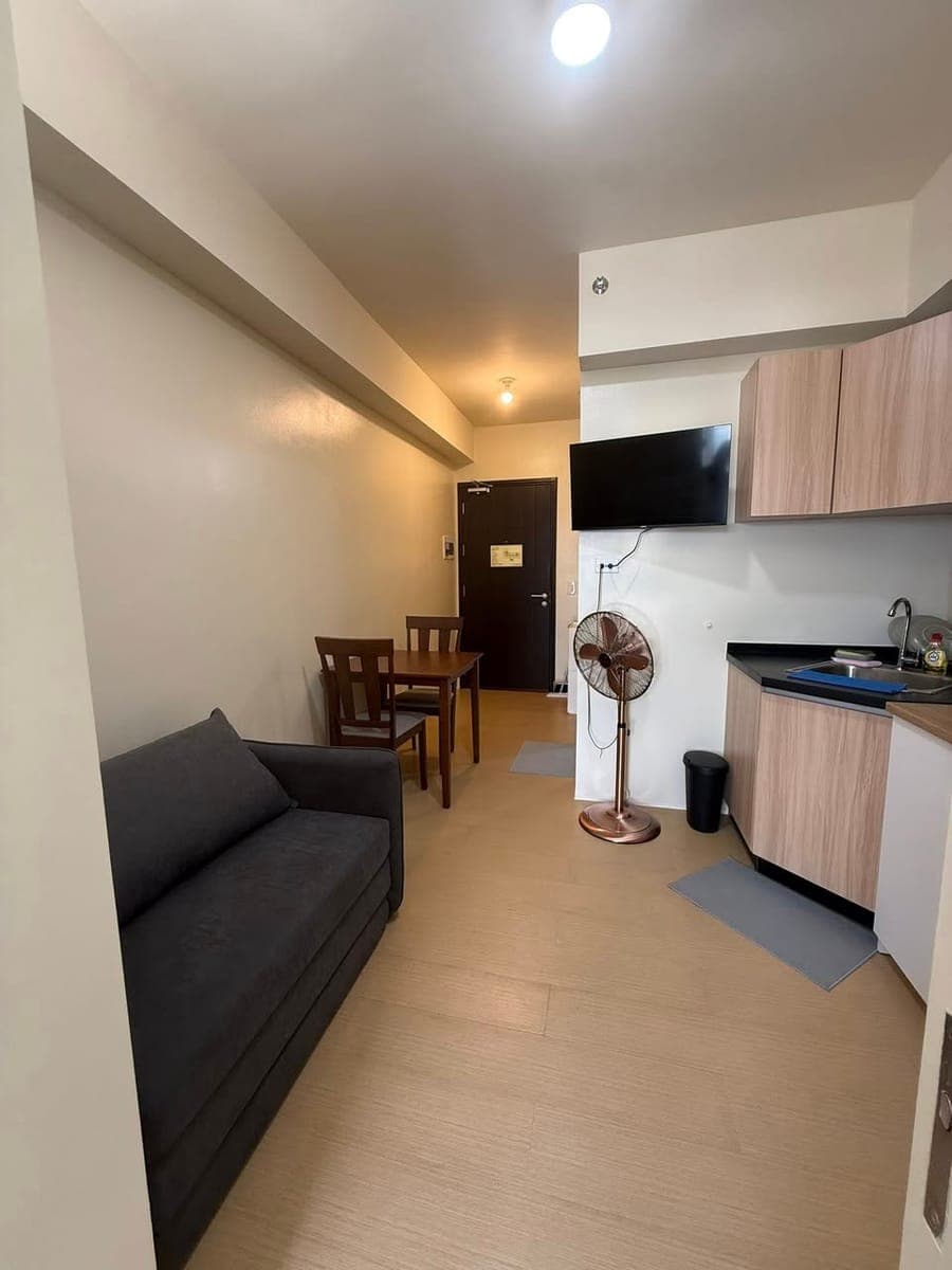 FOR RENT – Brand New Fully Furnished 1-Bedroom Unit - photo 4