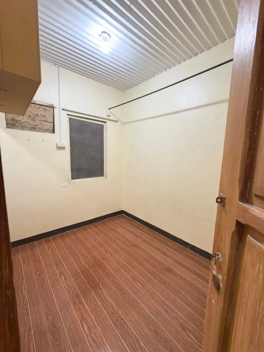 Room for Rent - photo 2