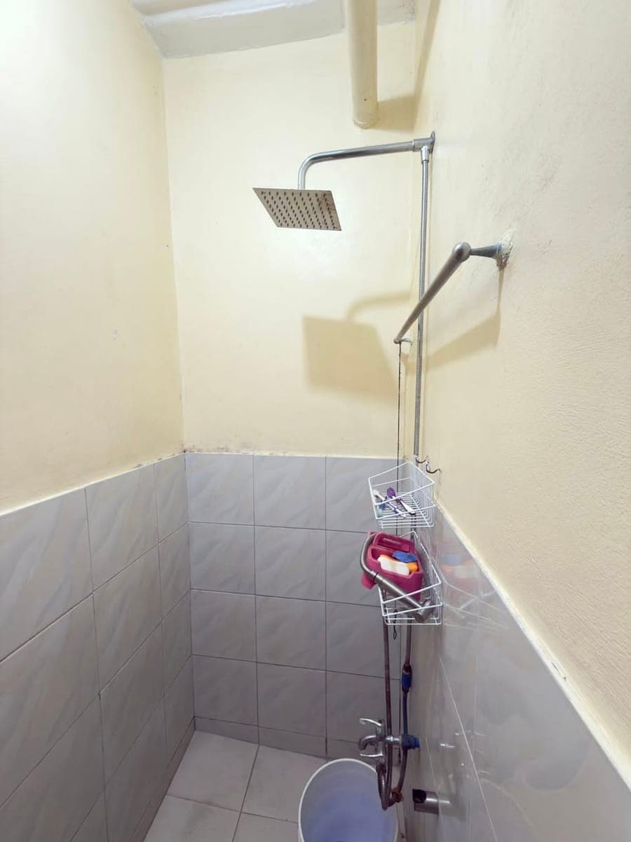 Room for Rent - photo 3