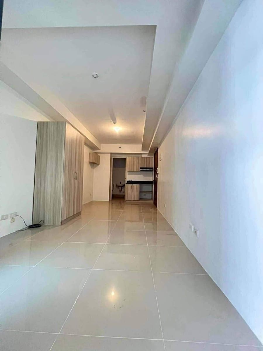FOR RENT; - photo 1