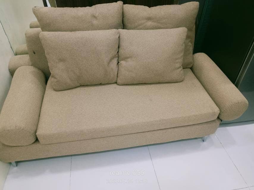 FOR RENT: ₱18,000/month. | Inclusive association dues - photo 3