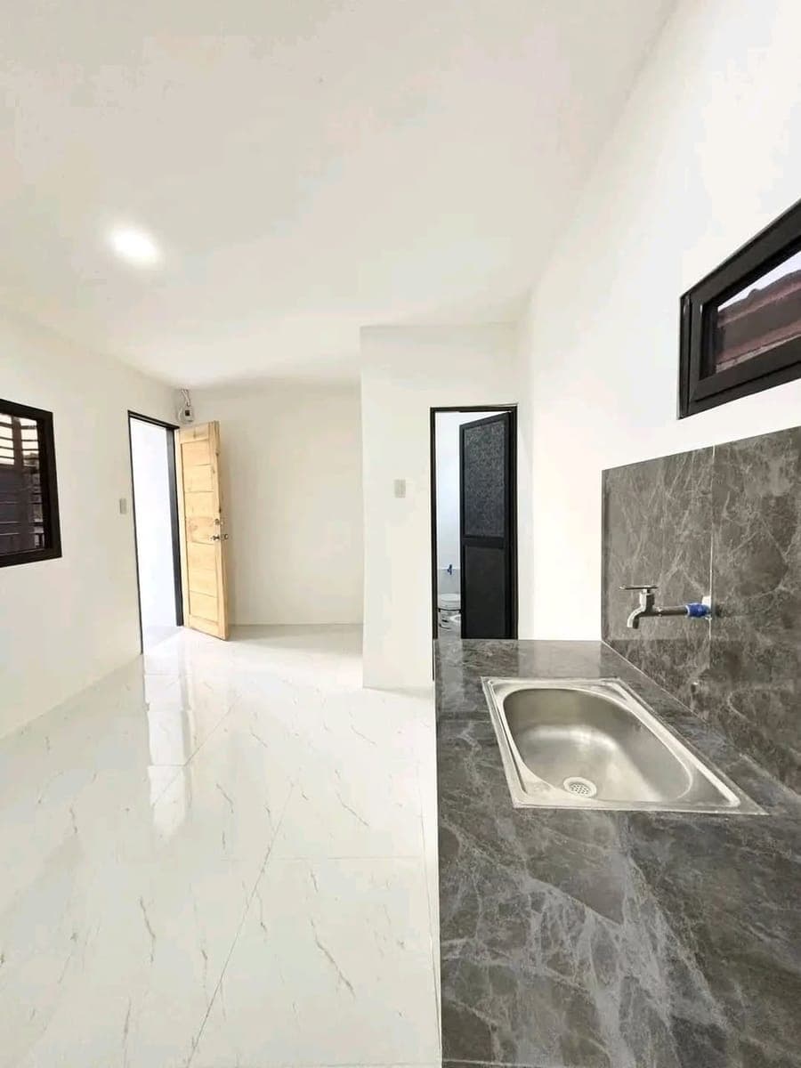 For rent in West Point St. Cubao Quezon City - photo 1