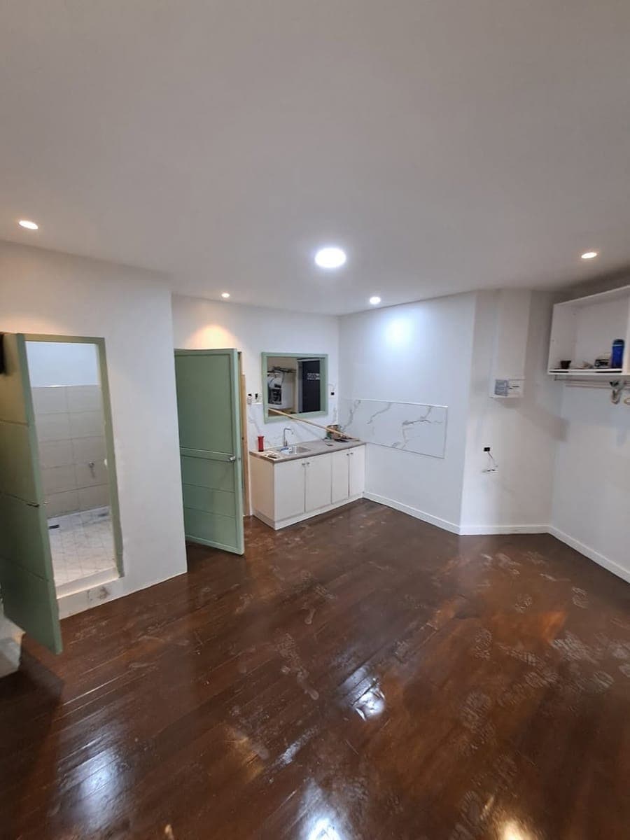 Ready for viewing. Located at T. Mascardo St., Project 4, Brgy. Milagrosa, QC. Near Daycare and 5k park. - photo 1
