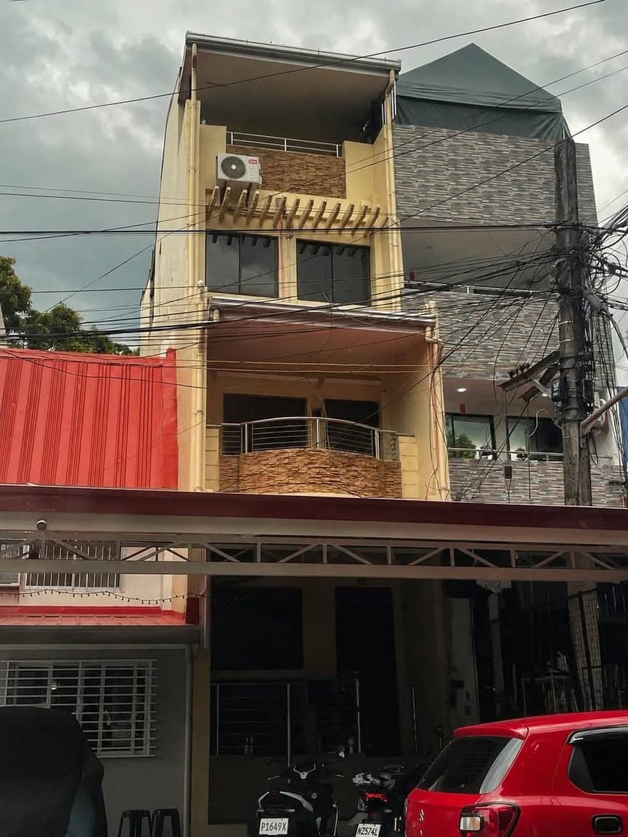 🏡 FOR RENT – Spacious 4-Storey Townhouse in New Capitol Estate 1, Commonwealth Ave., - photo 3