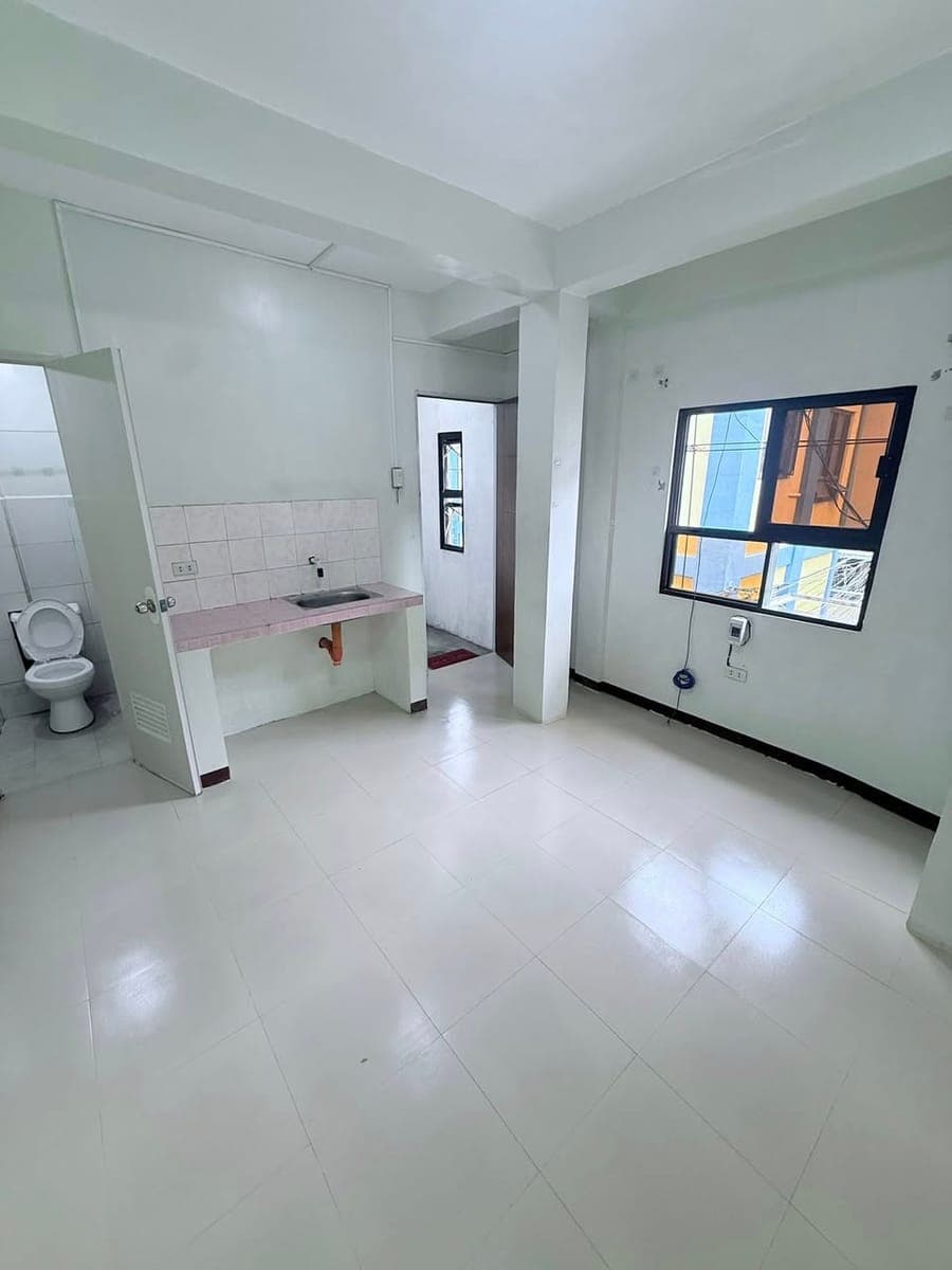 Studio type apartment for rent (3rd floor) - photo 4