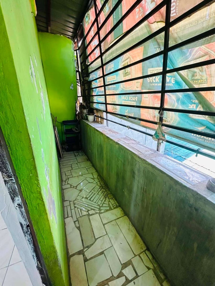 FOR RENT (2ND FLOOR) - photo 2