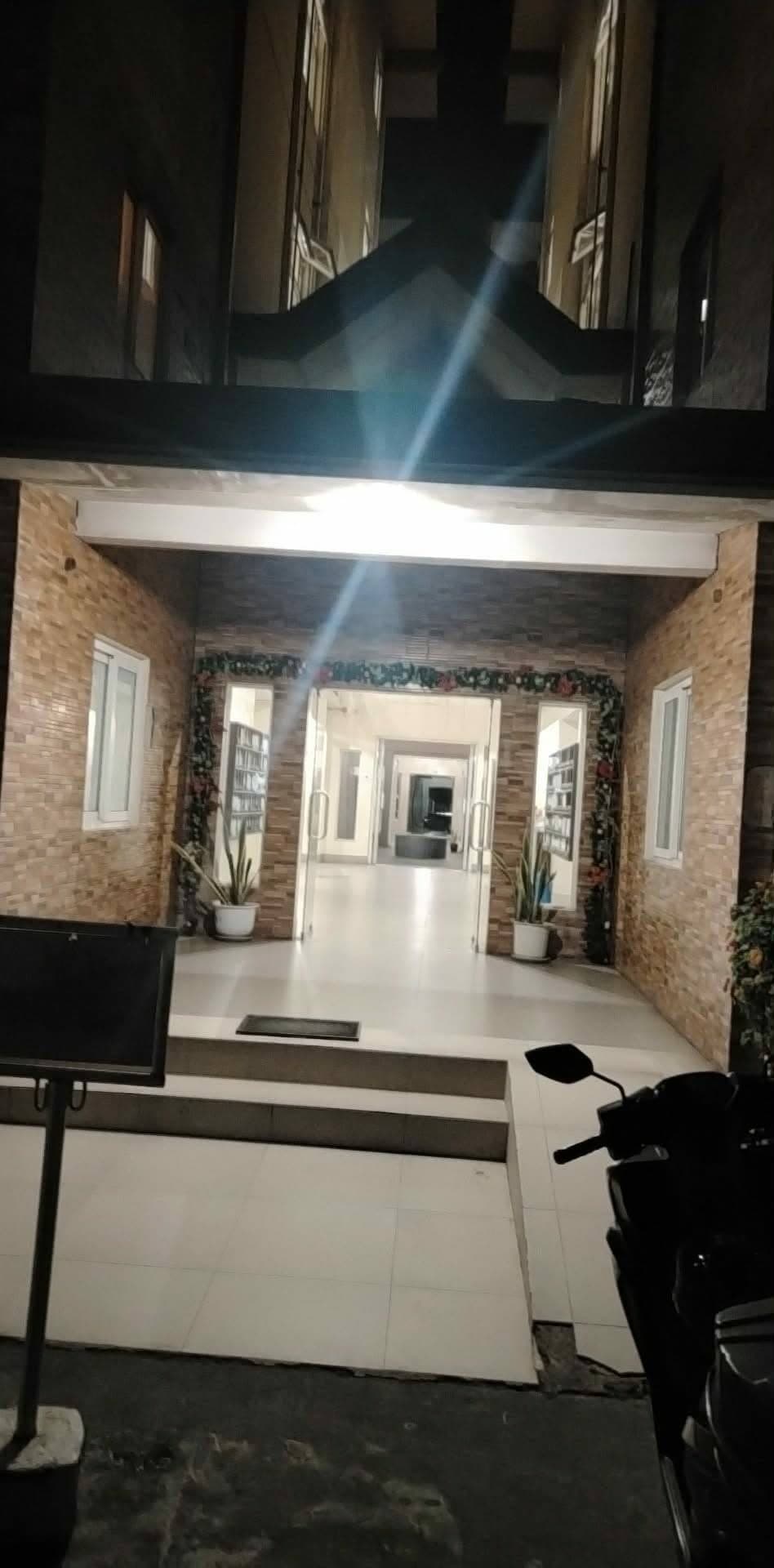 EAST SUMMIT RESIDENCES) : LOCATED  Brookside Cainta - photo 3