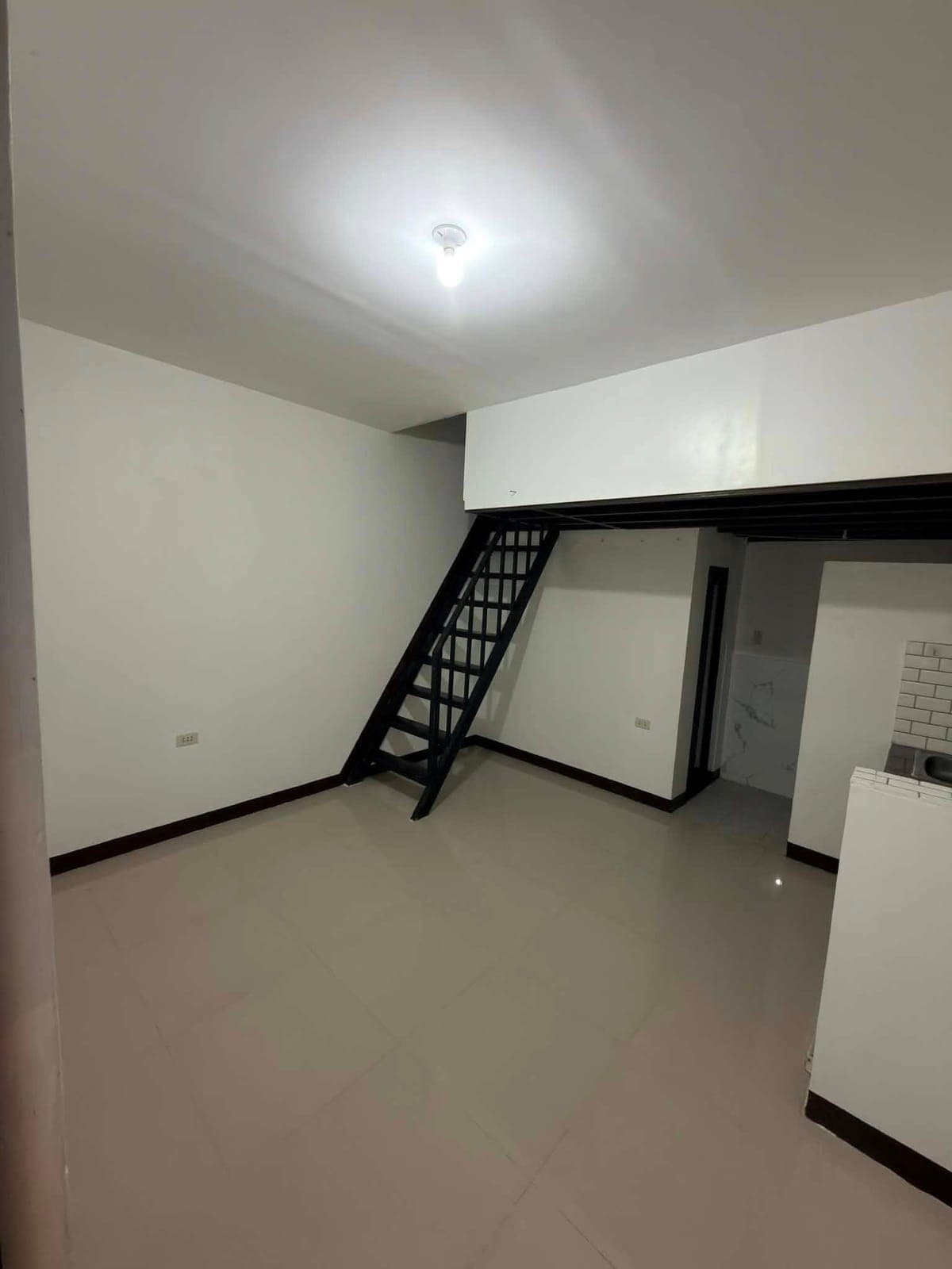 APARTMENT FOR RENT: 2STOREY UP & DOWN - photo 4