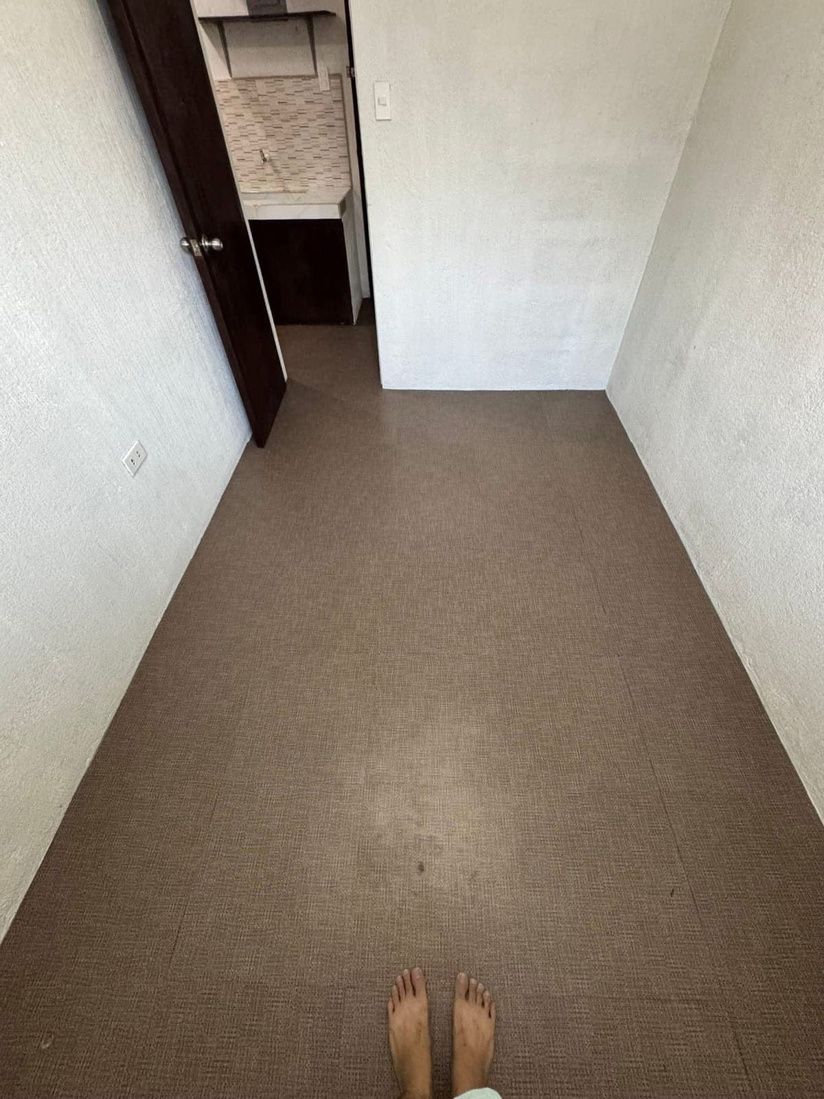 1 UNIT AVAILABLE WITH 1 BEDROOM LOCATED IN THE 1ST FLOOR OF THE BUILDING 2 (ROOM D) - photo 2