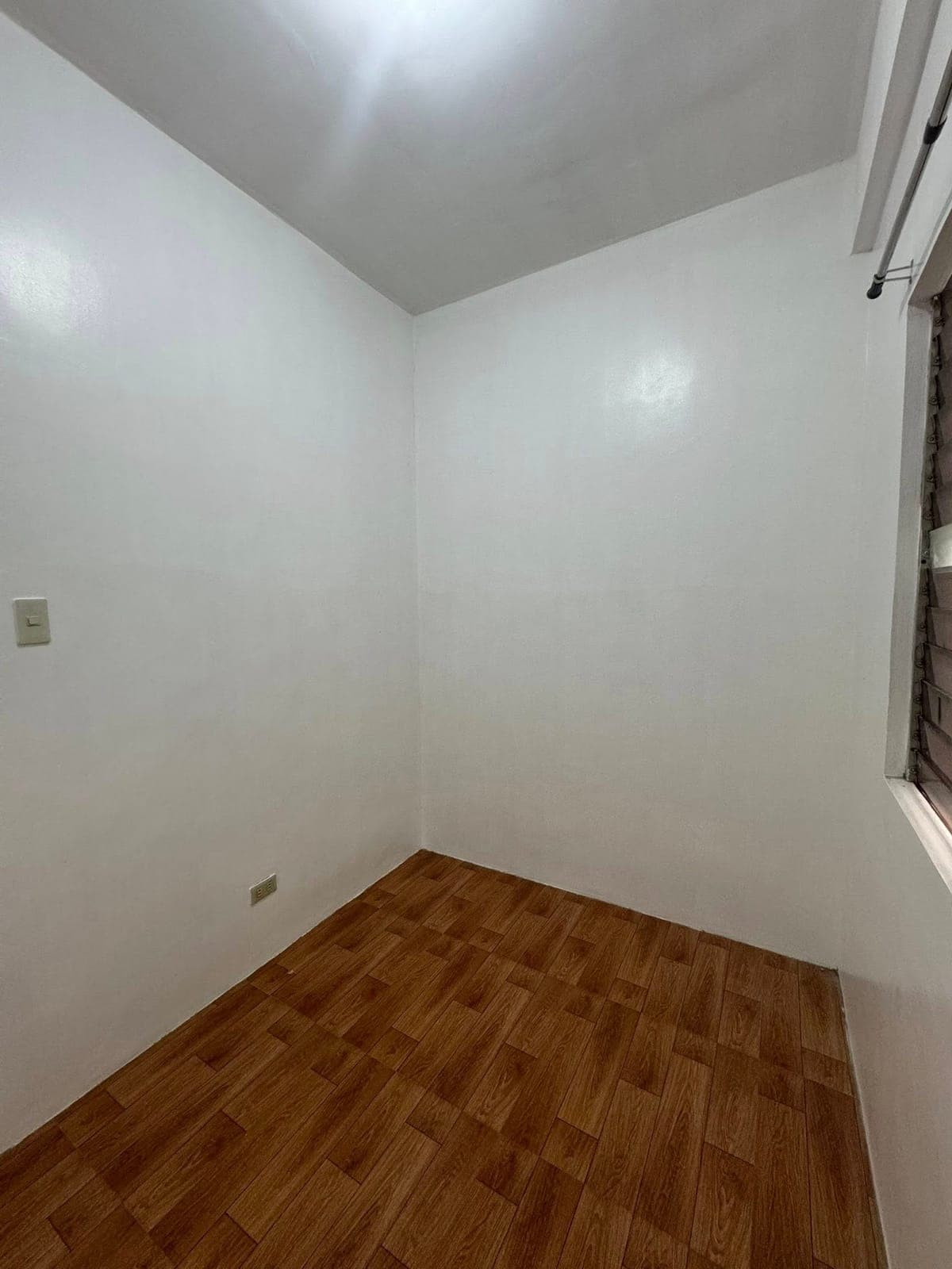 1 UNIT WITH 1 BEDROOM LOCATED IN THE 1ST FLOOR OF THE BUILDING 1 (ROOM 2) - photo 1