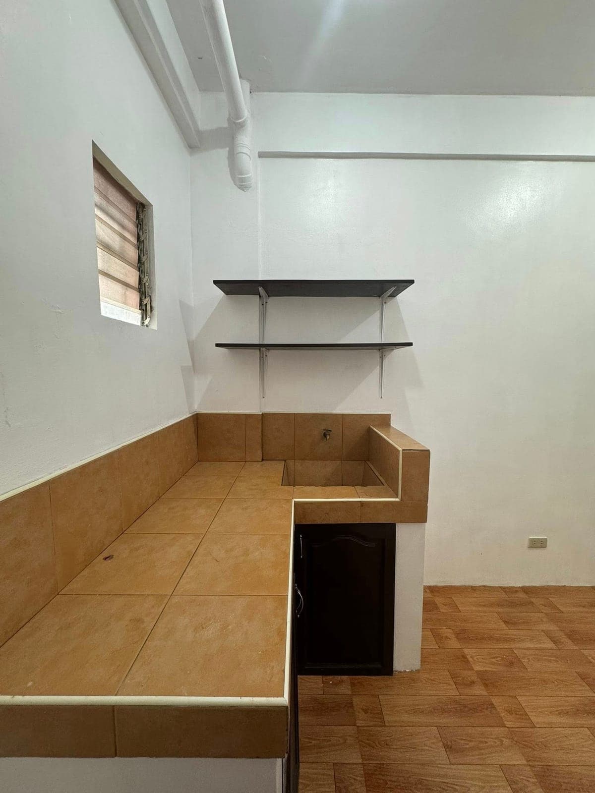 1 UNIT WITH 1 BEDROOM LOCATED IN THE 1ST FLOOR OF THE BUILDING 1 (ROOM 2) - photo 5