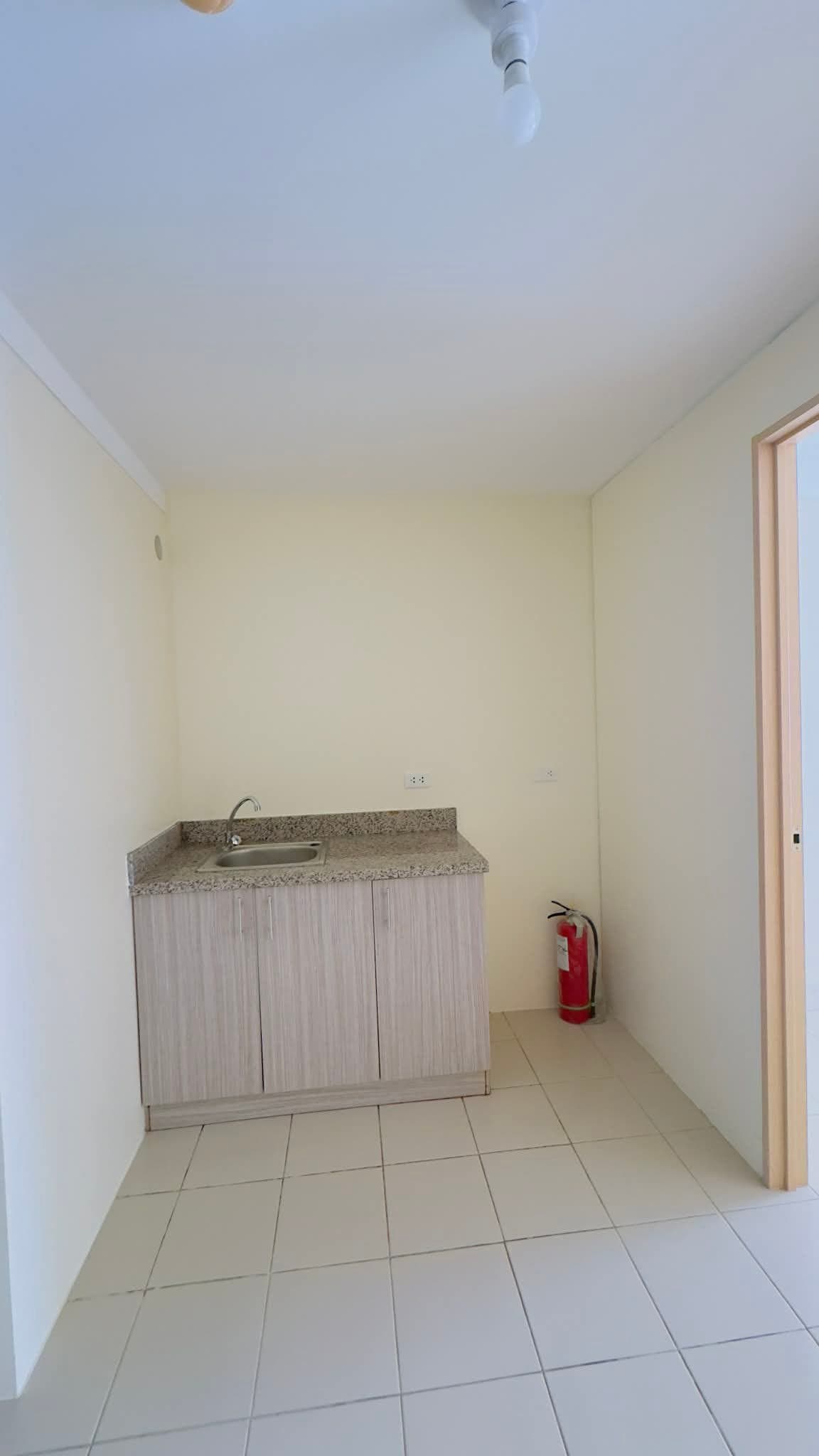 FOR RENT BARE UNIT with 1AC!! - photo 6