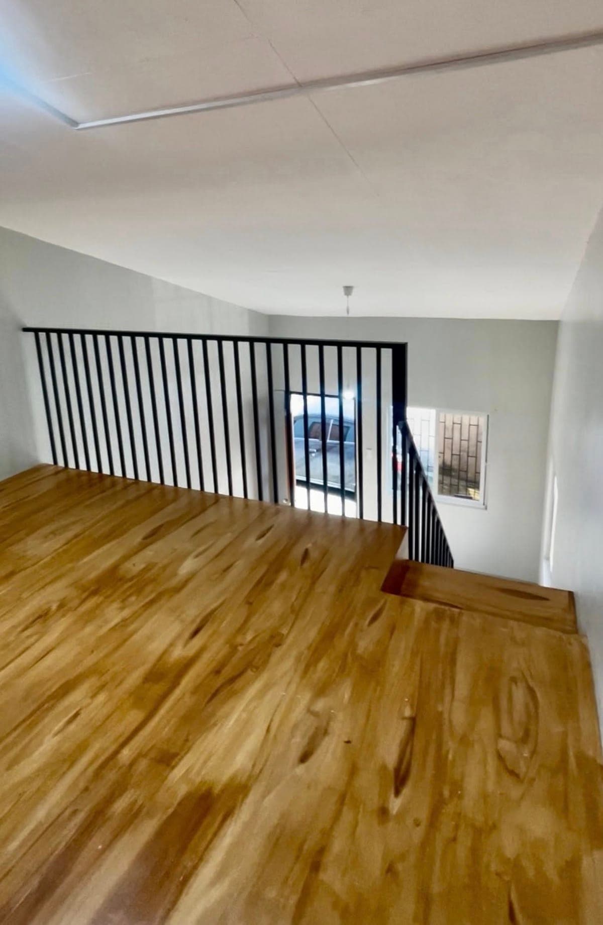 Modern Apartment  Loft-type unit for rent‼️ - photo 3