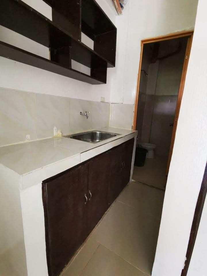 For rent  ONE BEDROOM with split type aircon - photo 1