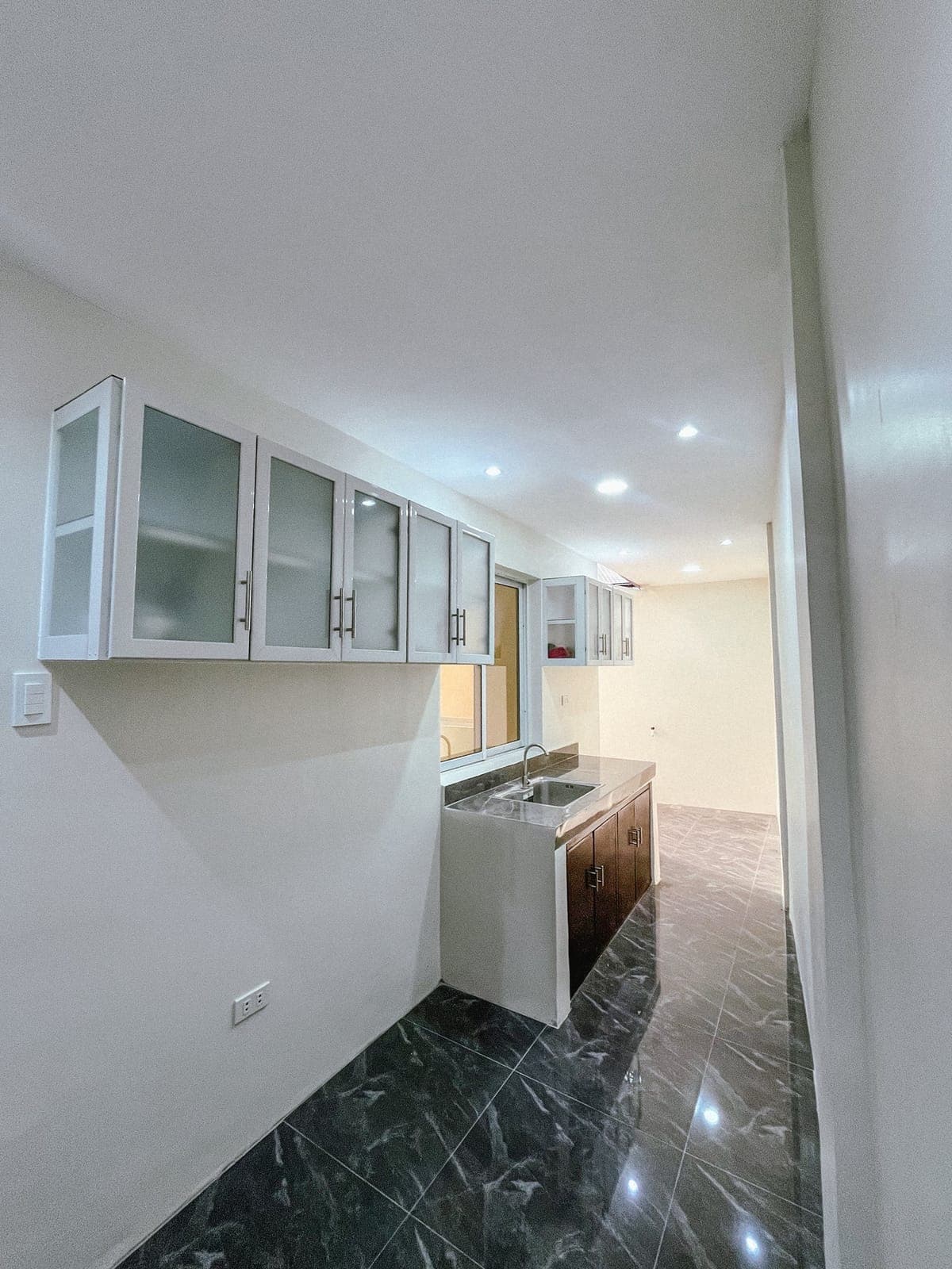 Looking for a Maalaga na Tenant – Brand New Home kayo po ang unang titira - photo 2