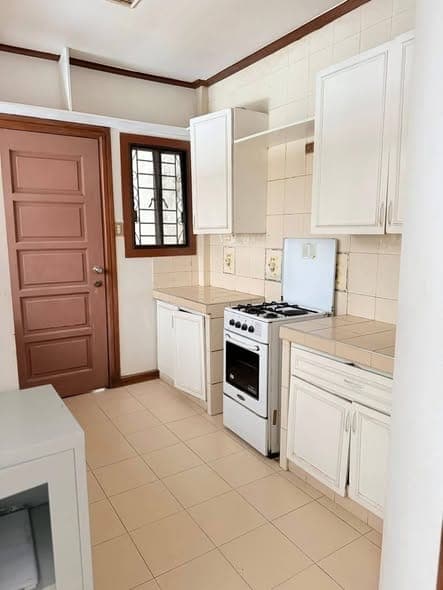 🏡 Semi Furnished Townhouse for Rent ‼️ - photo 5