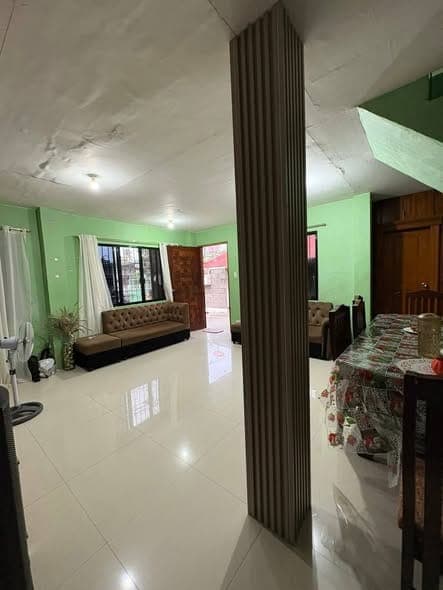 🏠 3 Storey House for Rent ‼️ - photo 2