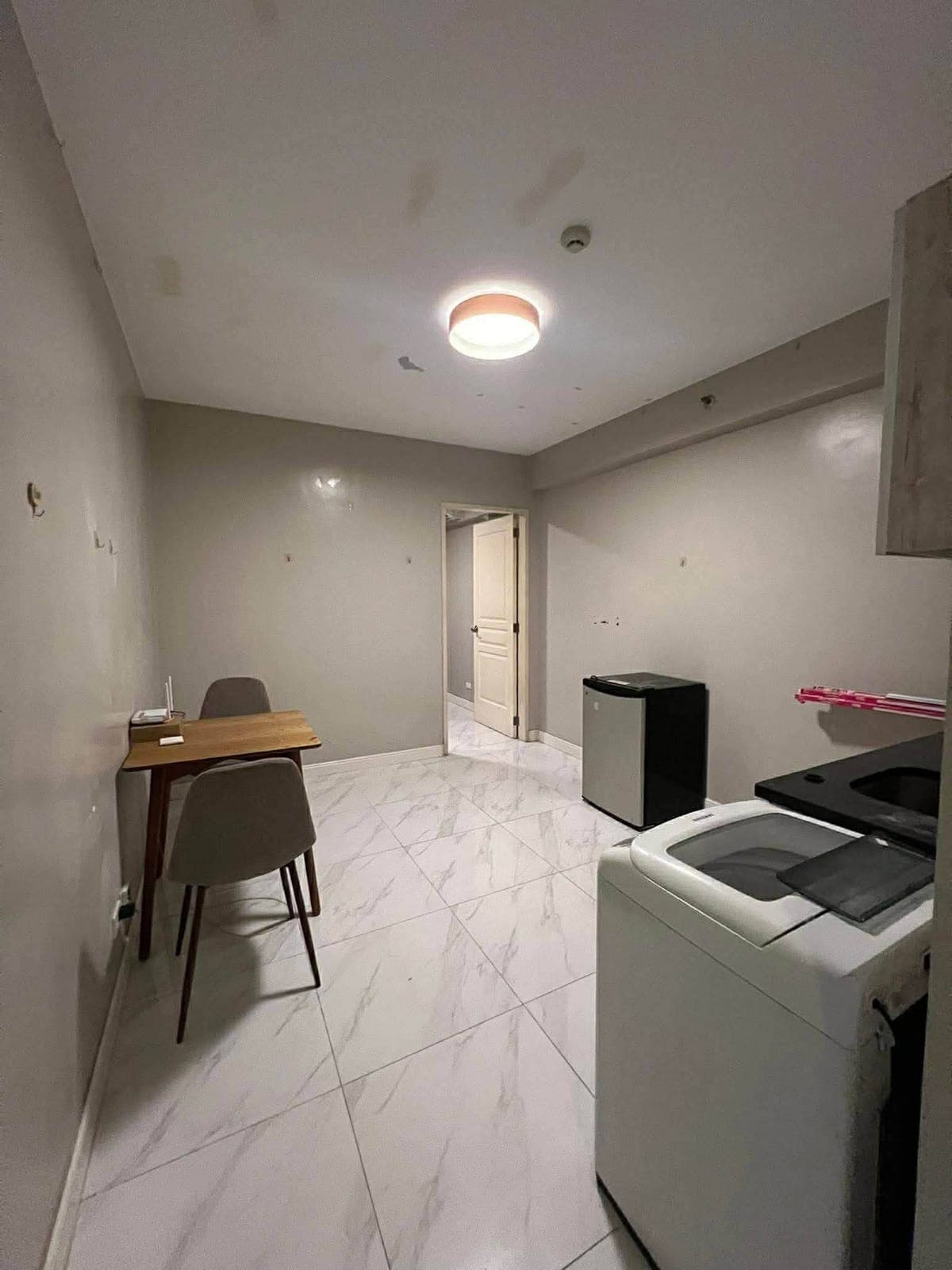 18K MONTHLY IN MONARCH PARKSUITES‼️ - photo 1