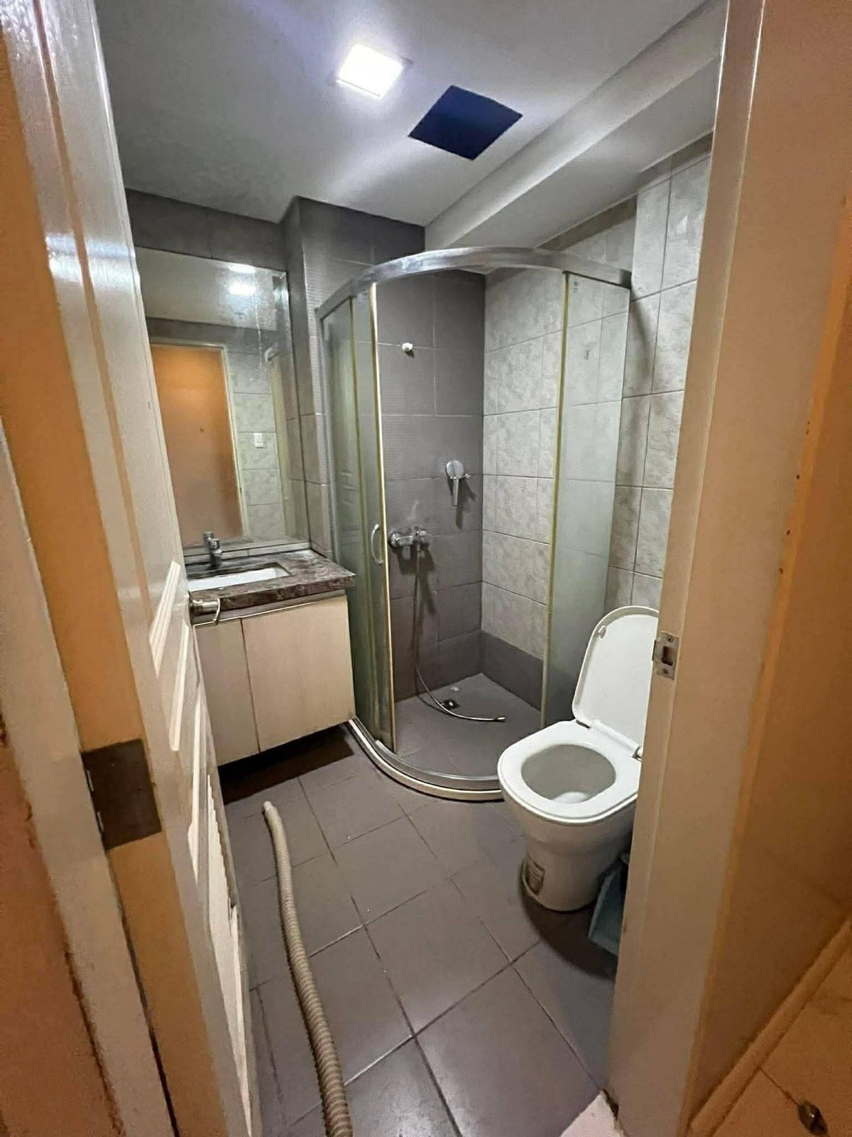 18K MONTHLY IN MONARCH PARKSUITES‼️ - photo 3