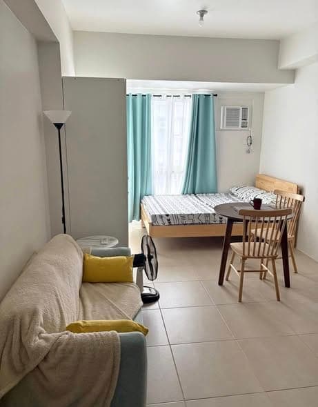 FOR RENT: Makati Condo with Parking‼️ - photo 1