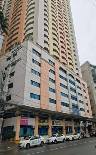 15k  rent plus association dues 2200 i - photo 1