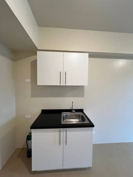 FOR RENT: studio unit  Condo at Avida Towers Abreeza - photo 3