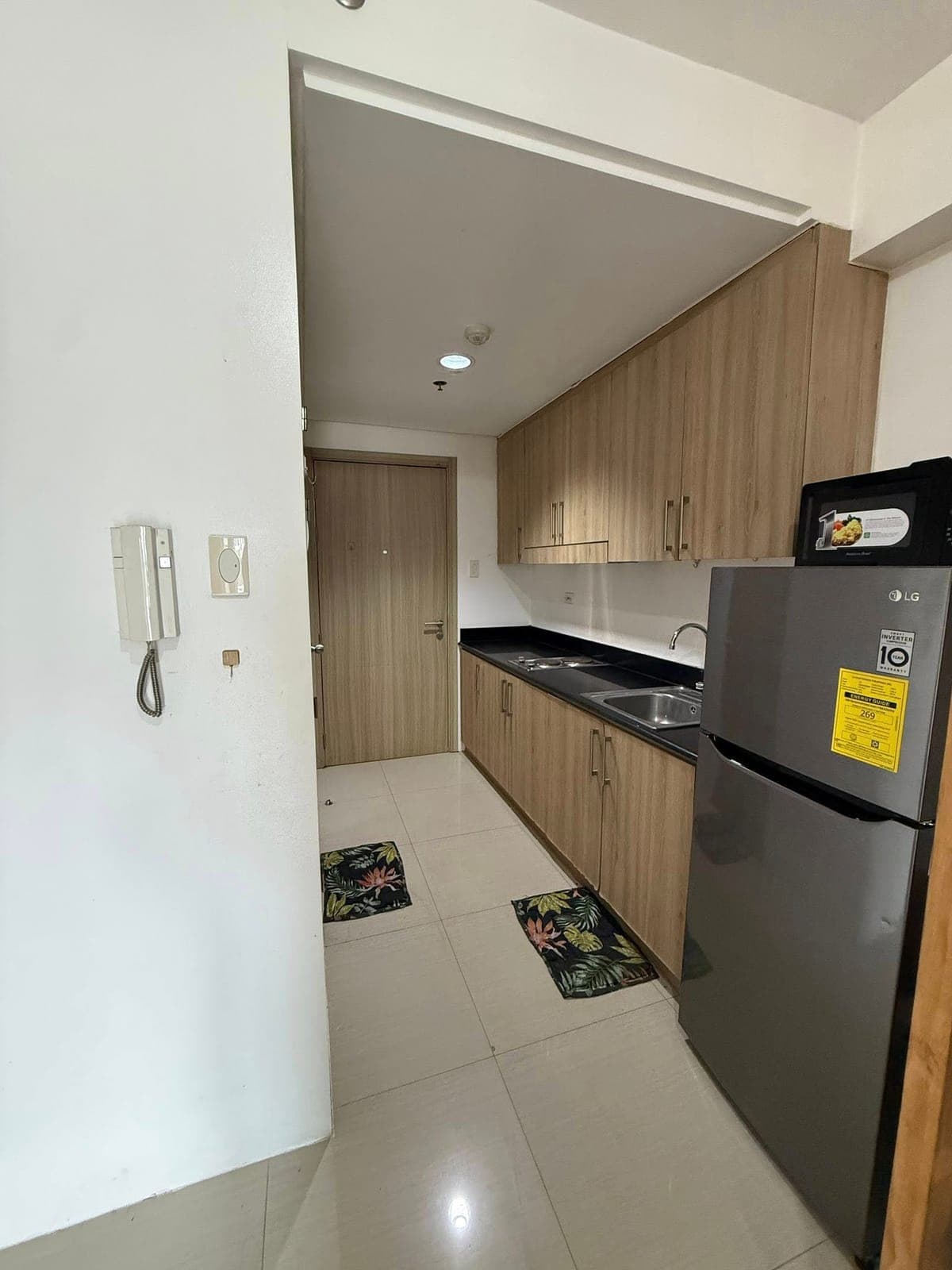 SHORE RESIDENCES FOR RENT - - photo 3