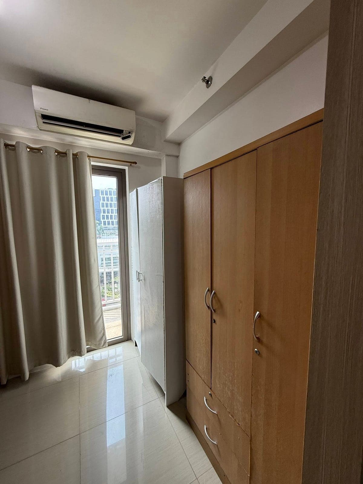 SHORE RESIDENCES FOR RENT - - photo 7