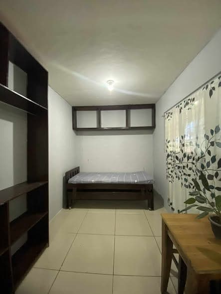 Available now 6,500 pesos a month only Furnished Studio Room with aircon, refrigerator, bed, tables... - photo 5
